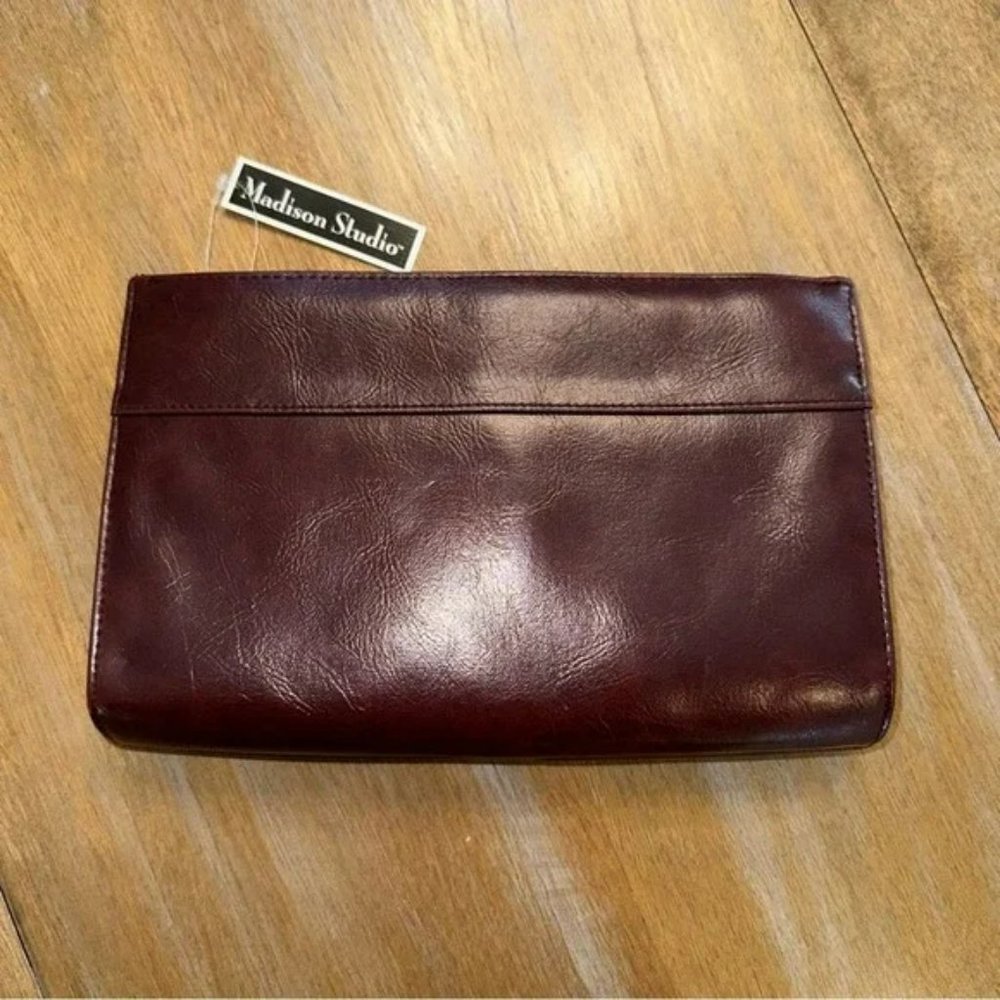 (#367)  NWT Madison Studio Envelope Clutch Purse NEW